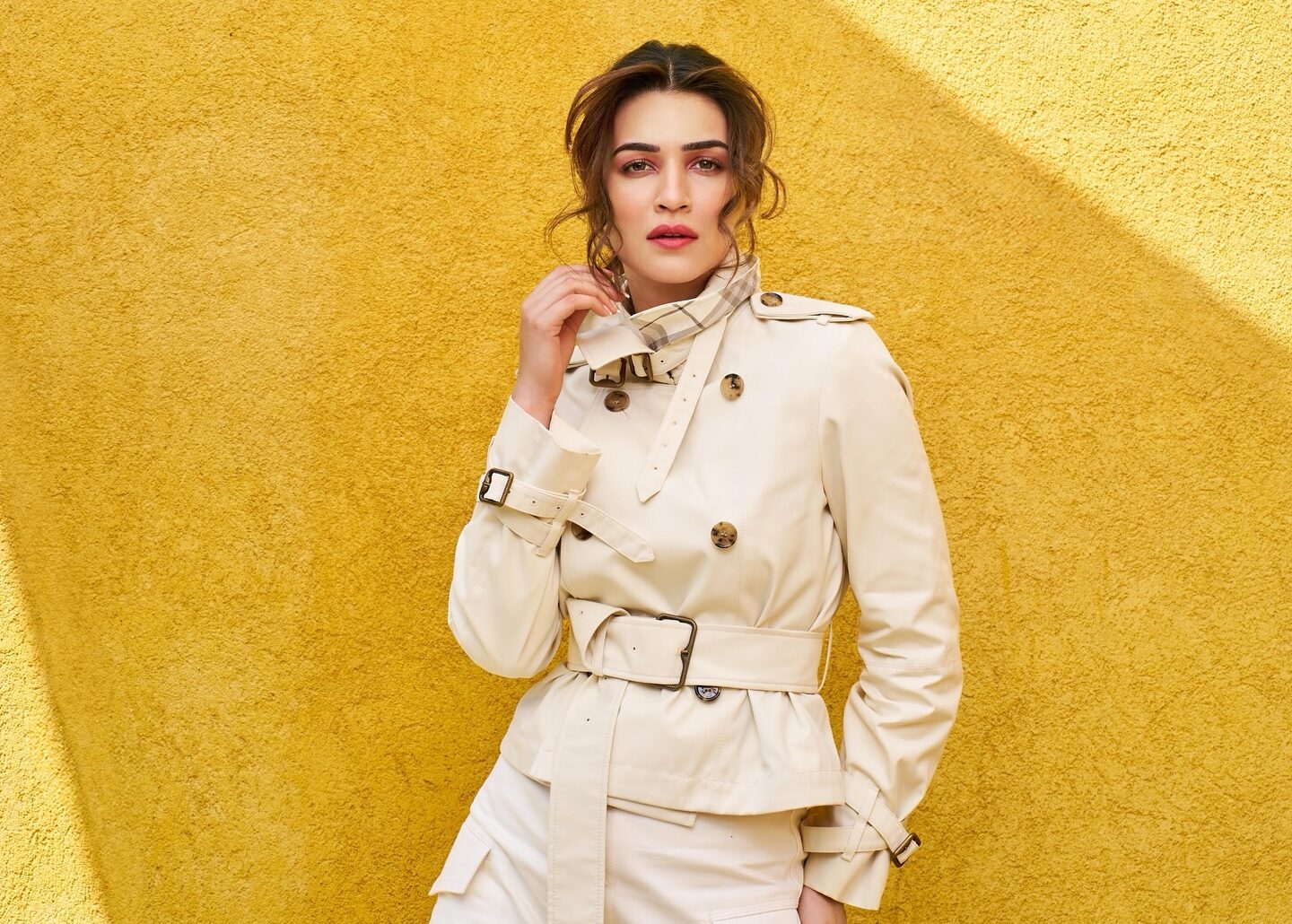 Kriti Sanon Biography: Age, Height, Career, Net Worth, and More (2025)